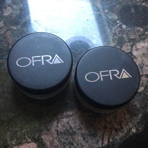 Ofra. Translucent Powder light & dark